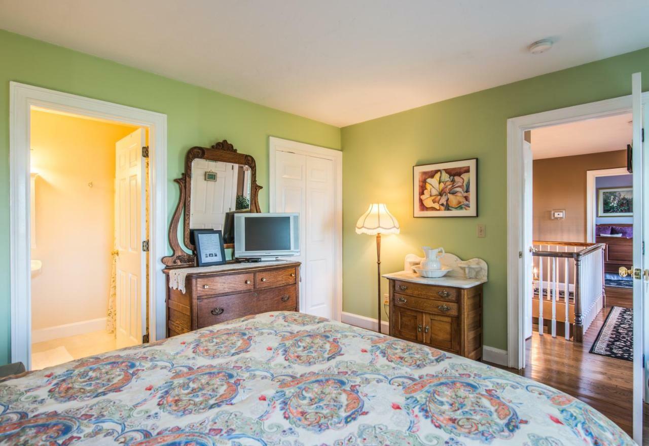 Above The Bay At Thornton Adams House Bed & Breakfast Plymouth Exterior foto